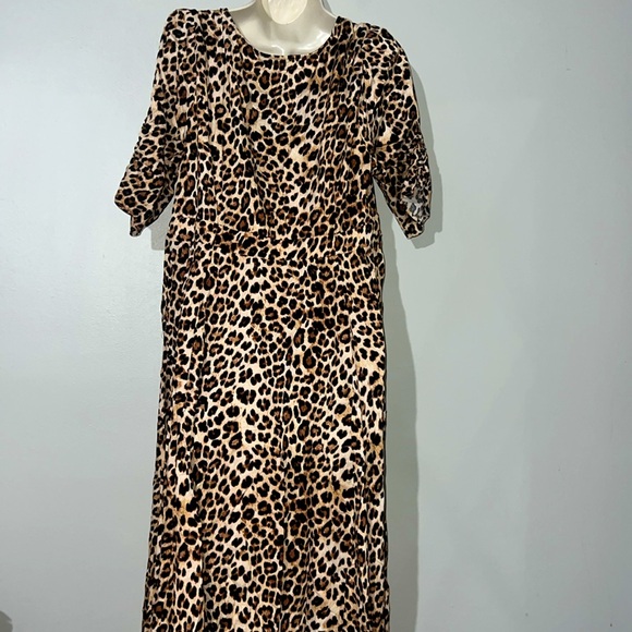 Torrid leopard print dress size 1 - Picture 7 of 8